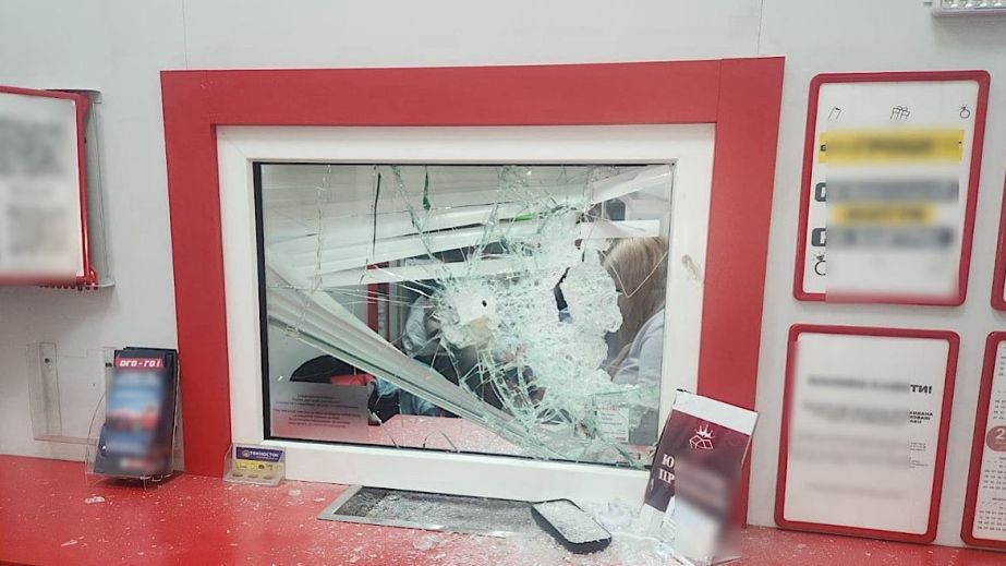 В Днепре мужчина ограбил ломбард, а подозрения получил по трем тяжелым статьям УКУ (ФОТО)