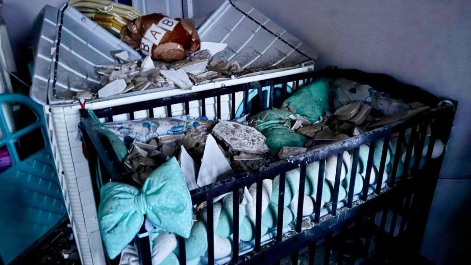 Получил травмы головы во время атаки на Днепр 12 февраля: младенец до сих пор в больнице