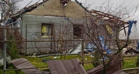 Пострадали ребенок и мужчина: ночью 15 февраля враг направил на Днепропетровщину артиллерию, БпЛА и КАБы