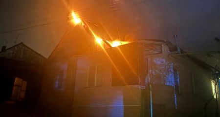 У Кривому Розі чоловік ледь не згорів у власному будинку (ФОТО)