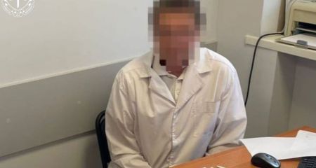 Голова та лікарі ВЛК при РТЦК та СП у Дніпрі "малювали" військовозобовʼязаним позитивні діагнози на ВІЛ