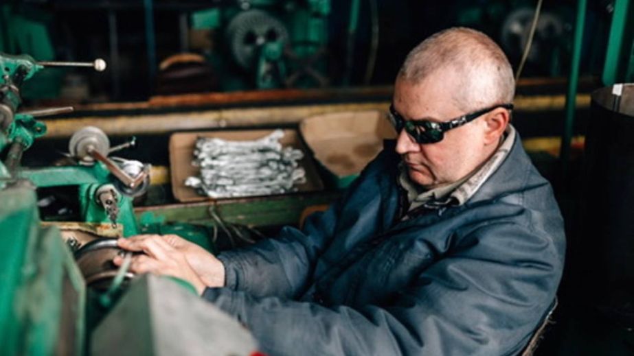 "Ми виходимо на тендери, як усі тільки нам важче&rdquo;: як у Дніпрі працює підприємство УТОС