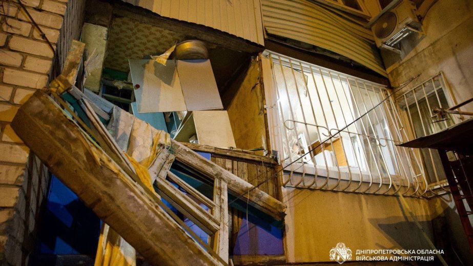 Вражеская атака на Днепр в ночь на 10 марта: разбитые многоэтажки, среди пострадавших 12-летний мальчик