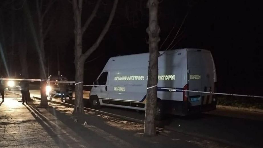 У Камʼянському пʼяний чоловік підірвав двох хлопців 18 та 19 років (ФОТО)