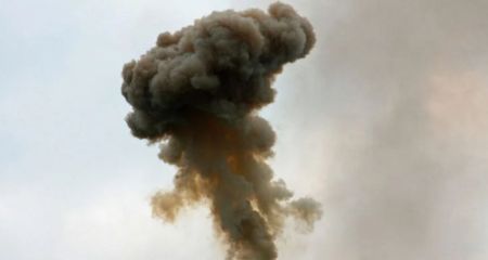 Масована атака БпЛА у Кривому Розі: потужні вибухи та задимлення