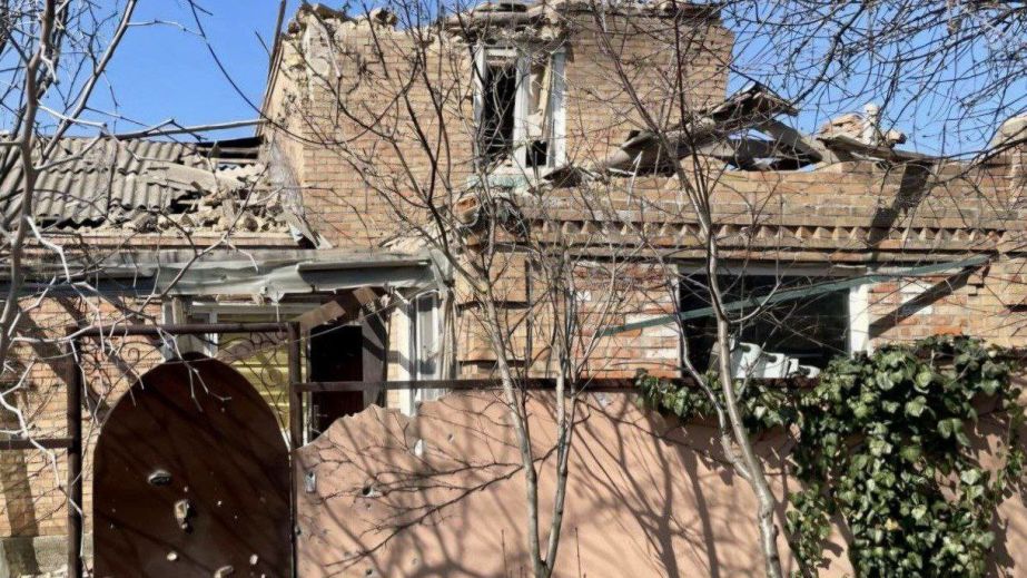 Бесконечные атаки и пострадавшие люди: враг 15 марта атаковал пять районов Днепропетровщины