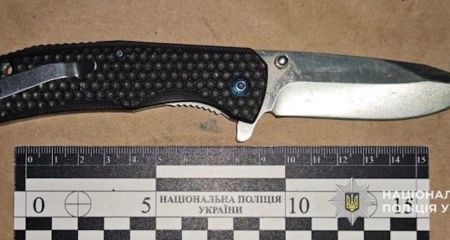 Резня в автобусе: на Днепропетровщине мужчина воткнул нож в грудь пассажиру