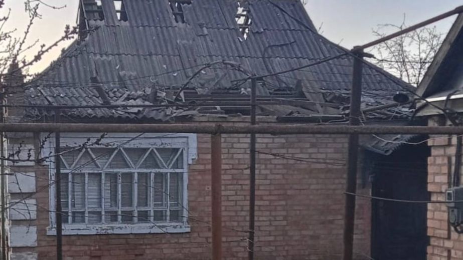 Почти 30 раз враг атаковал три района области беспилотниками и артиллерией, один человек получил ранения