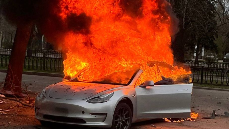 Враг почти 20 раз атаковал четыре района области беспилотниками и артиллерией, два человека получили ранения