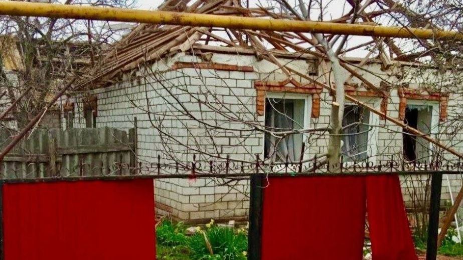 Одна людина загинула та 12 поранені: ворог 3 квітня атакував чотири райони Дніпропетровщини