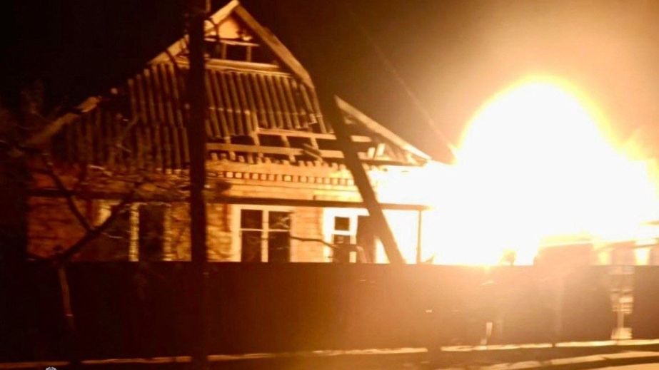 Более 30 раз враг атаковал три района области артиллерией и беспилотниками