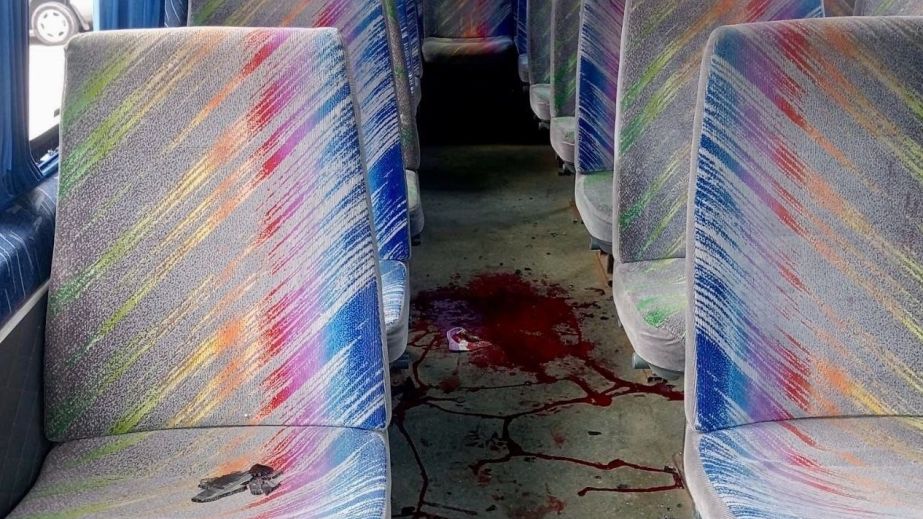 Вдруге за день 7 квітня ворог вдарив по рейсовому автобусу на Нікопольщині: є постраждалі