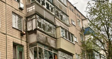 Более 10 раз враг атаковал три района области беспилотниками и артиллерией, два человека получили ранения