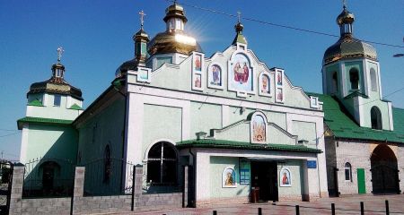 Верянам напомнили адреса храмов ПЦУ в Днепре 