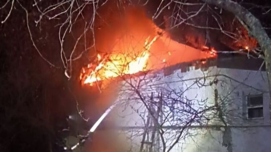 Ночью 13 апреля оккупанты атаковали два района Днепропетровщины: работала ПВО