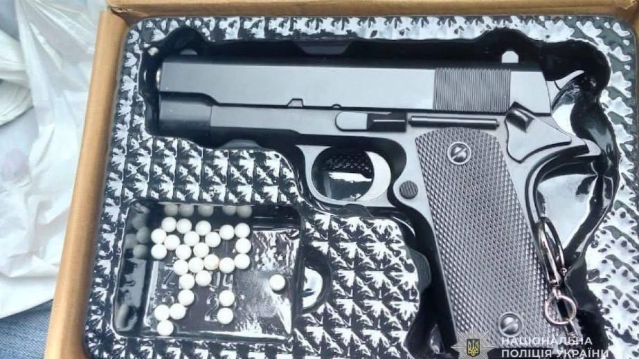 В Днепре полиция разыскала мужчину, который ехал в маршрутке с пистолетом: детали