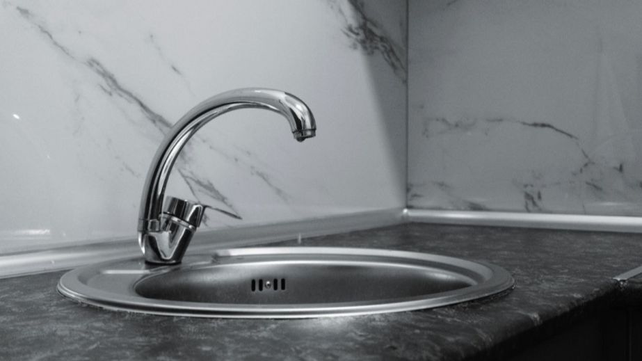 Кілька будинків у Дніпрі сьогодні залишилися без води: адреси