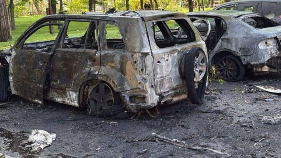 Теракт в Днепре: двое молодых людей по заказу вражеских спецслужб взорвали автомобиль военного ВСУ (ФОТО)