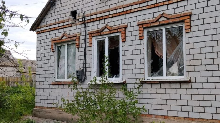 Поврежден дом и инфраструктура в результате обстрелов Никопольщины: враг бил БпЛА