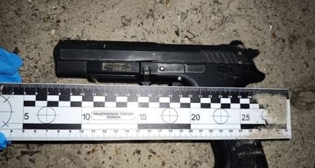 У Дніпрі чоловік відкрив стрілянину на пляжі