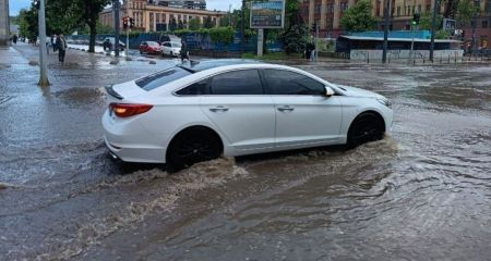 Днепр пошел под воду...