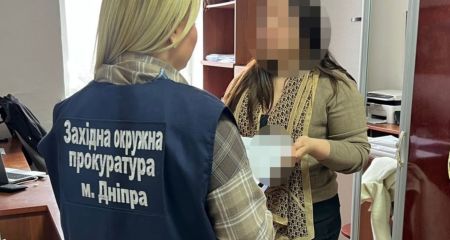 Мільйонні збитки на світлі для шкіл та садочків: у Дніпрі судитимуть експосадовицю міськради