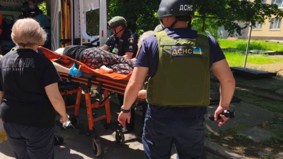 Сталися атаки на чотири райони Дніпропетровщини: 16 мешканців поранено (ФОТО)