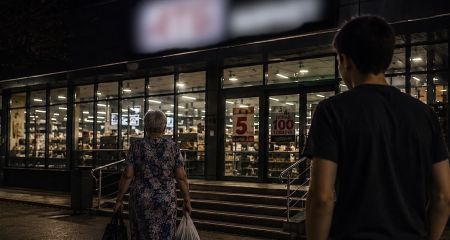 У Покрові 15-річний підліток пограбував пенсіонерку та зняв усі її заощадження з картки