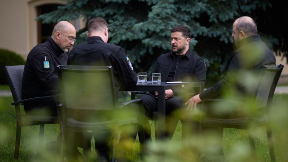 Зеленский заинтриговал заявлением о подготовке к "важным переговорам"