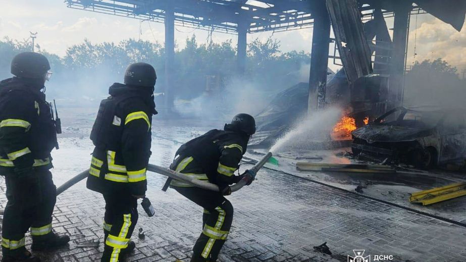 Один человек погиб, 5 ранены: враг атаковал Днепропетровщину (ФОТО)