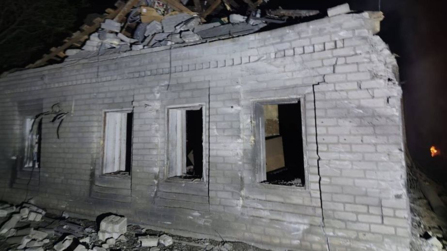 Суцільні руйнування та постраждалий: вночі 12 червня ворог атакував три райони Дніпропетровщини (ФОТО)