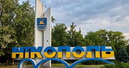 Под огнем и FPV-дроронами: экипаж "Белый ангел" эвакуировал из Никополя четырех женщин (ВИДЕО)