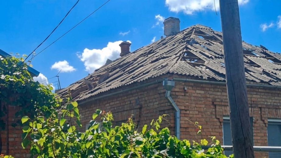 Россияне атаковали Днепропетровщину дронами и из артиллерии: повреждена инфраструктура