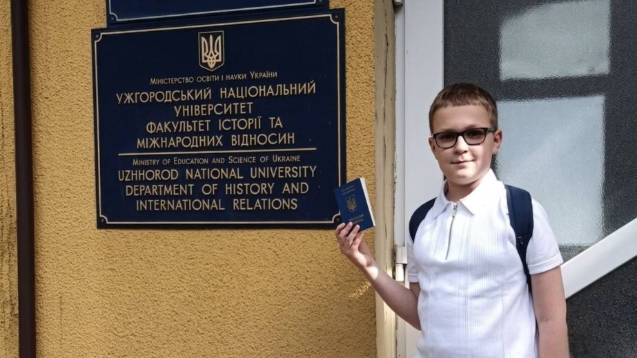 Знание на уровне взрослого: семиклассник из Днепра получил престижный сертификат Cambridge