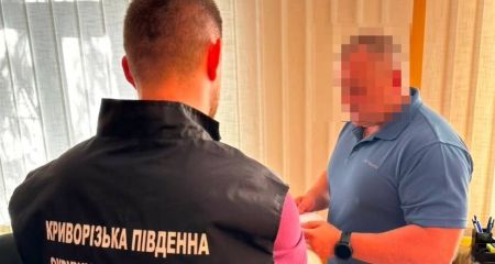 Премии по 15 окладам: руководителя госпредприятия при колонии в Кривом Роге будут судить за растрату 1,1 млн грн