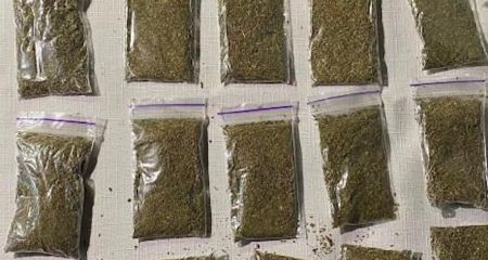 Наркобизнес в Каменском: 35-летняя женщина "погорела" на сбыте каннабиса и PVP