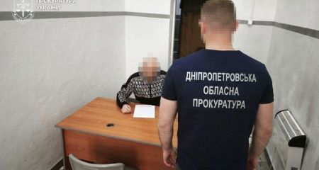 Із Німеччини екстрадовано мешканця Павлограда, який викрадав кошти з карток українців