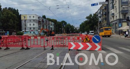 Увесь транспорт курсуватиме в об'їзд: мешканців Дніпра попередили про зміни руху через початок ремонту