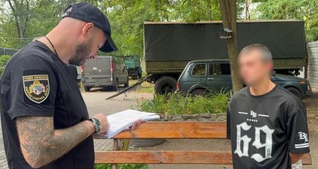Взятка за "отсрочку": в Днепре за вымогательство денег у военнообязанных задержали работников ТЦК и СП (ФОТО)