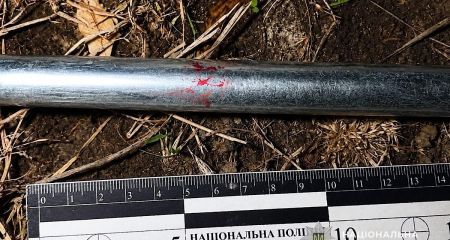 У Дніпрі чоловік металевою палицею побив та пограбував перехожого (ФОТО)