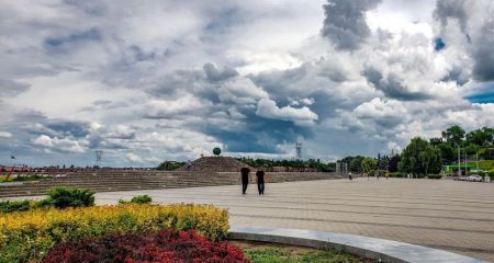 Переменная облачность, гроза и до +26&deg;: прогноз погоды в Днепре и области на 25 июля.
