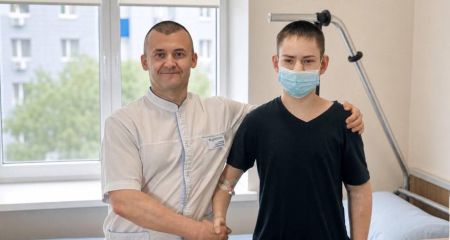 Шанс на нове життя: у Дніпрі 17-річному юнаку успішно пересадили нирку (ВІДЕО)