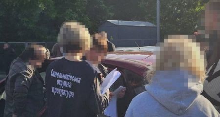 Фиктивная инвалидность за 4000 долларов: на Днепропетровщине будут судить двух сестер
