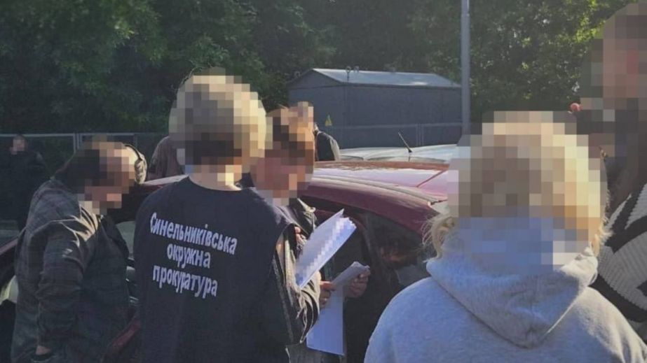 Фіктивна інвалідність за 4000 доларів: на Дніпропетровщині судитимуть двох сестер