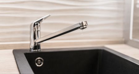 В Днепре несколько домов остались сегодня без воды: адреса