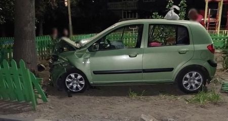 Постраждалий у важкому стані: у Дніпрі затримали водійку, яка напідпитку наїхала на пішоходів
