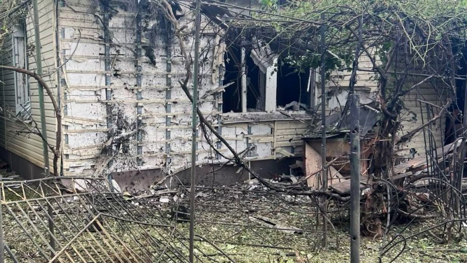 Двое жителей Днепропетровщины ранены из-за вражеских обстрелов: в тяжелом состоянии 65-летняя женщина (ФОТО)