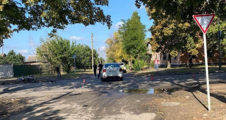 У Нікополі судитимуть водія авто, який ледь не вбив мотоцикліста під час ДТП