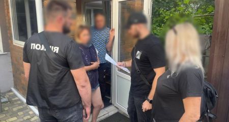 На Днепропетровщине разоблачили схему присвоения 2,4 млн грн на закупки дров для военных (ФОТО)