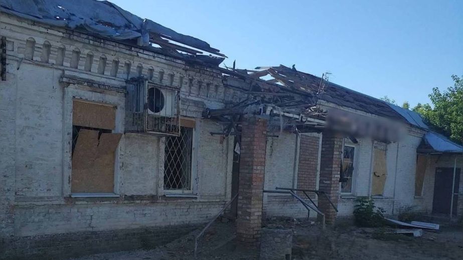 Враг нанес более 130 ударов по Никопольщине: ранены пять человек, среди них подросток